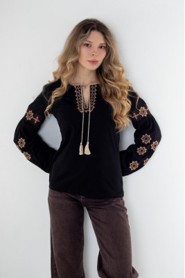 Вишиванка жіноча